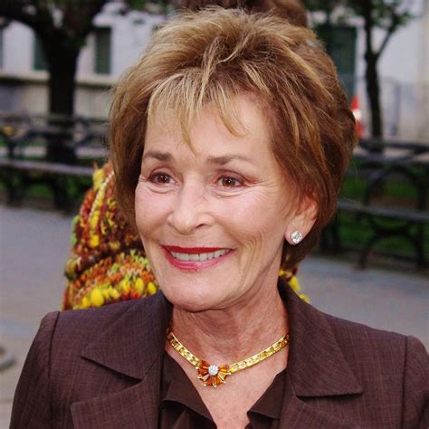 how tall is judge judy