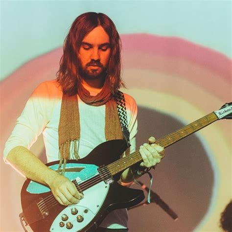 how tall is kevin parker