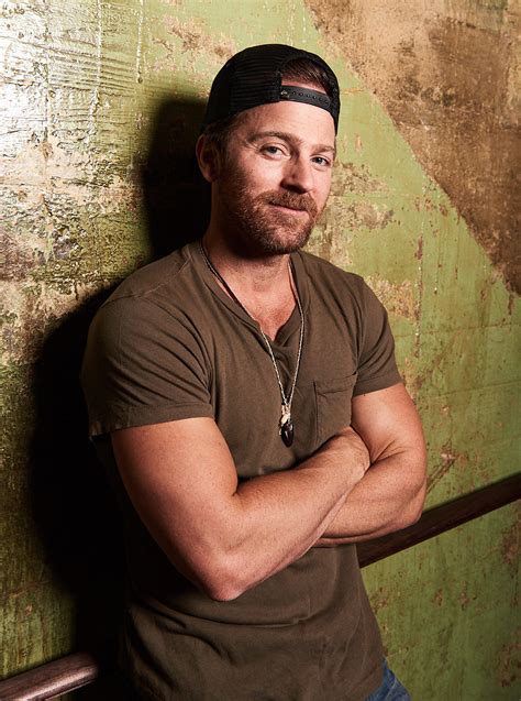 how tall is kip moore