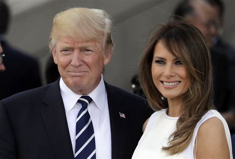 how tall is president trump's wife