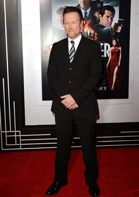 how tall is robert patrick