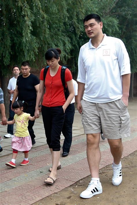 how tall is yao ming's daughter