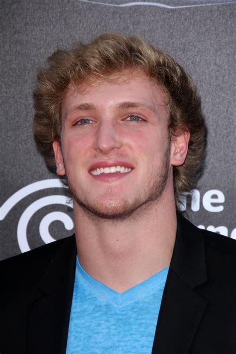 how tall logan paul