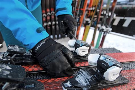 How Tight Should Ski Bindings Be