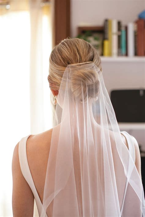 Perfect How To Attach A Veil To Short Hair With Simple Style