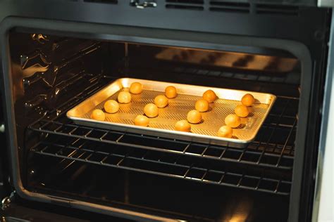 How To Bake With Broiler