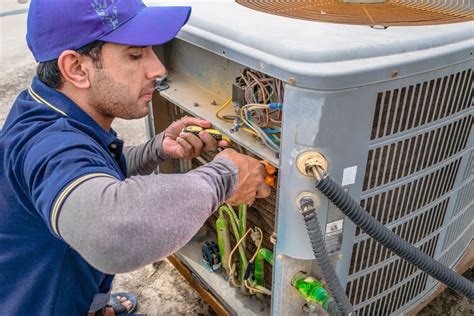 how to become a heating and air technician