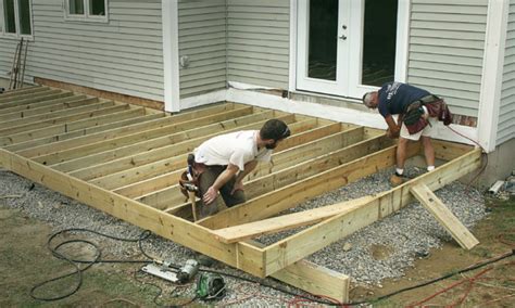 how to build a deck floor