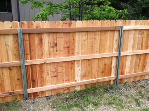 How To Build A Fence Using Metal Posts