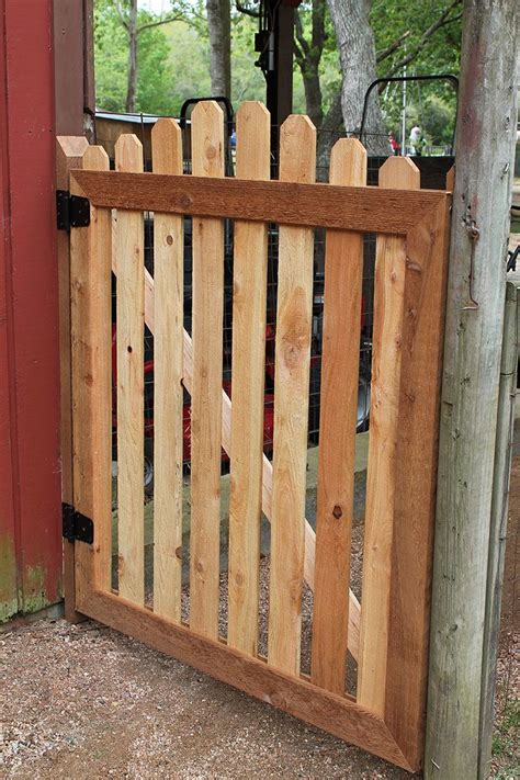 how to build a gate for a garden