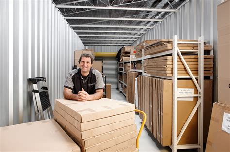 how to build a self storage business