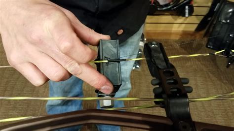 How To Center Serve A Bowstring