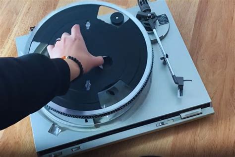 How To Change A Belt On A Turntable