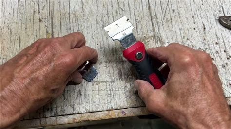 How To Change Blade On Razor Scraper