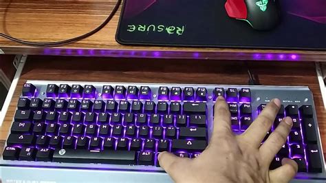 how to change rgb on snpurdiri keyboard