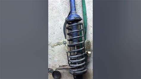 How To Change Struts Without Spring Compressor