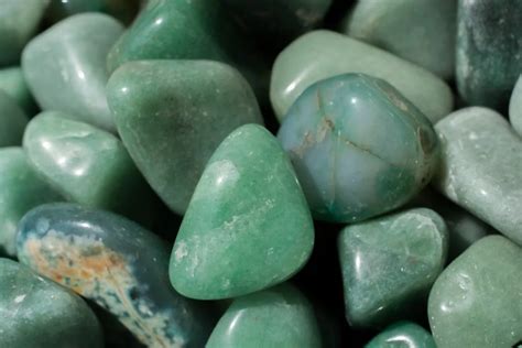 how to charge aventurine
