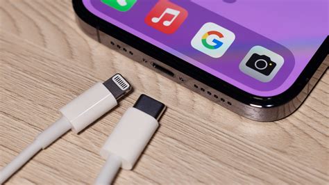 how to charge iphone 14 with usb c