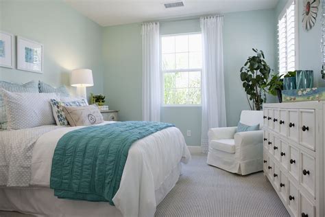 How To Choose A Paint Color For A Bedroom
