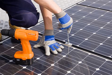how to choose solar panel installer