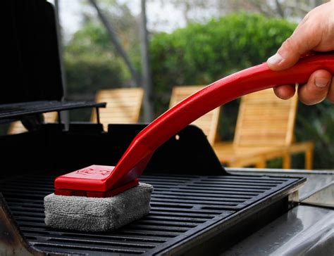 how to clean a grill mat