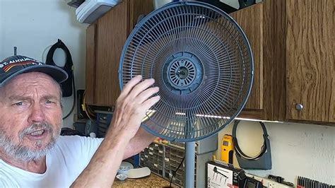 how to clean a lasko floor fan