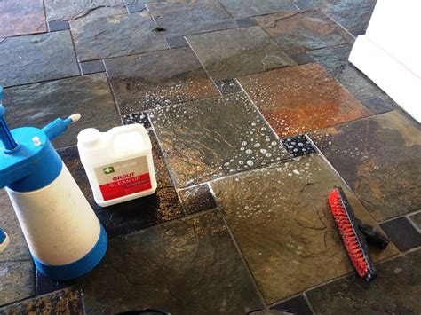 Deep Cleaning and Sealing a Beautiful Slate Tiled Kitchen Floor in Spencer’s Wood Tile