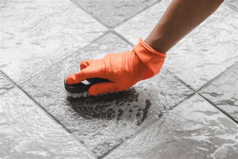 how to clean ceramic tile floors with vinegar and baking soda