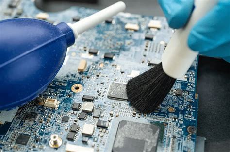 How To Clean Electronics With Alcohol