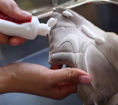 How To Clean Shoes Using Toothpaste