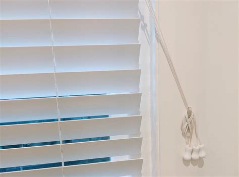 Master The Art of Closing Blinds With Just 3 Strings - Your Ultimate Guide!