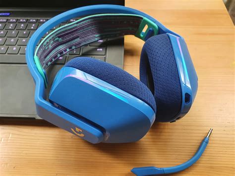 how to connect logitech g733 headset to xbox