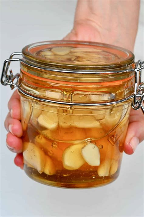 how to consume fermented garlic honey
