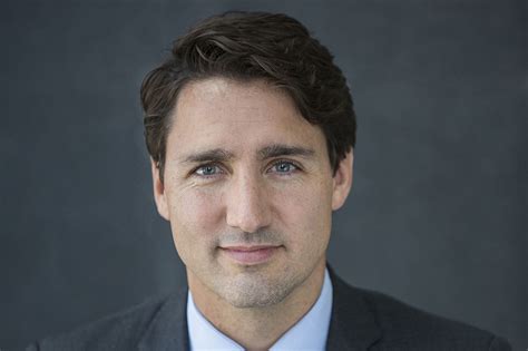 how to contact prime minister trudeau