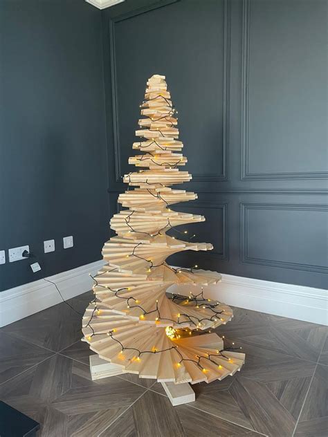 How To Create A Spiral Tree