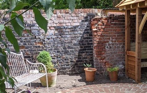 how to create a walled garden