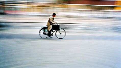 how to create photography with motion blur