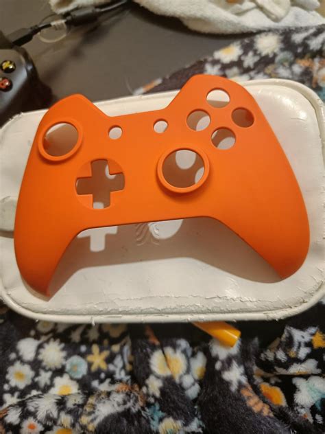 How To Custom Paint A Controller