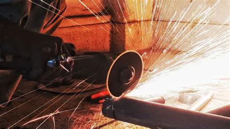 How To Cut A Pipe With An Angle Grinder
