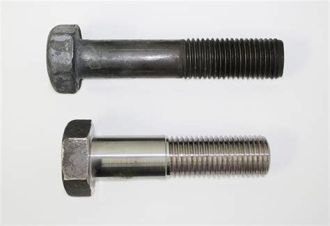 How To Cut A Thread