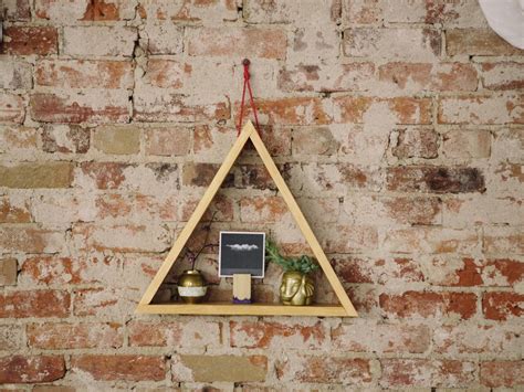 How To Cut A Triangle Shelf