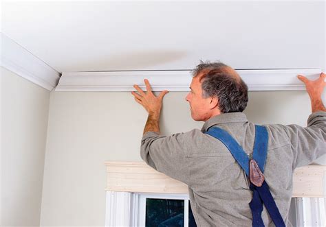 How To Cut In Ceiling To Wall