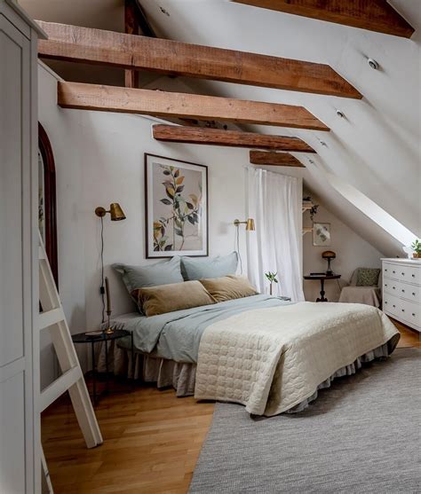 How To Decorate A Bedroom With A Slanted Ceiling