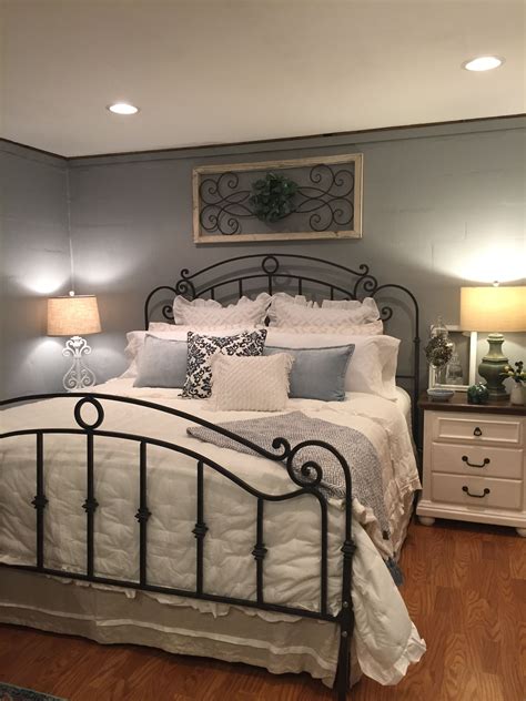 How To Decorate A Bedroom With A Wrought Iron Bed