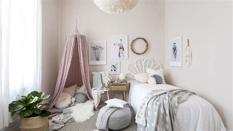 How To Decorate A Child's Small Bedroom