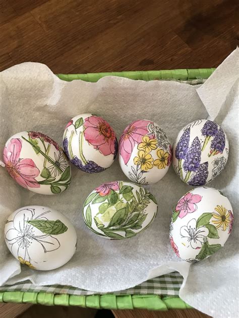 How To Decorate Empty Egg Shells