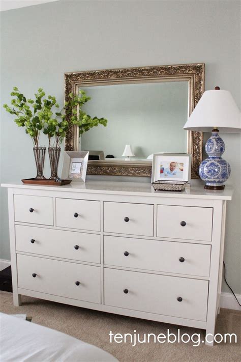 How To Decorate Master Bedroom Dresser