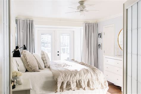 How To Design Small Master Bedroom