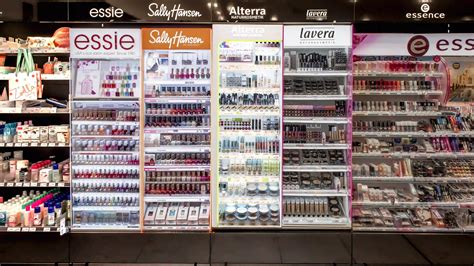 How To Display Cosmetics