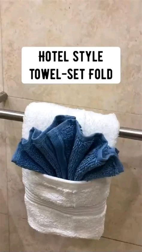 how to display towels in guest bedroom